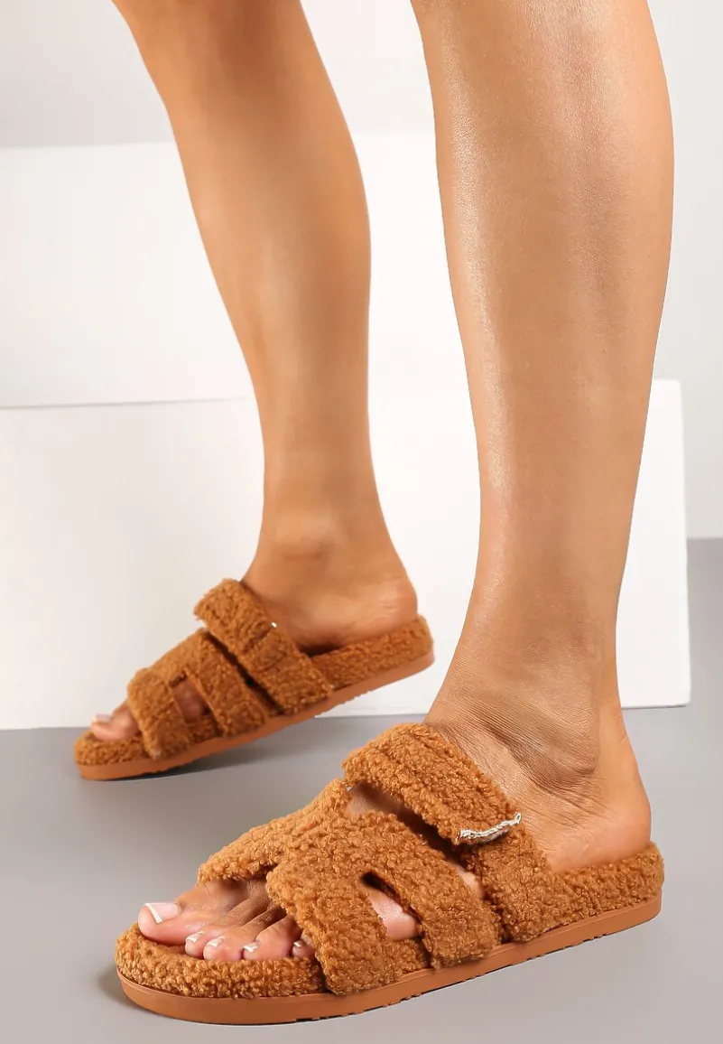Brązowe Klapki z Futerkiem na Płaskiej Podeszwie Torivra