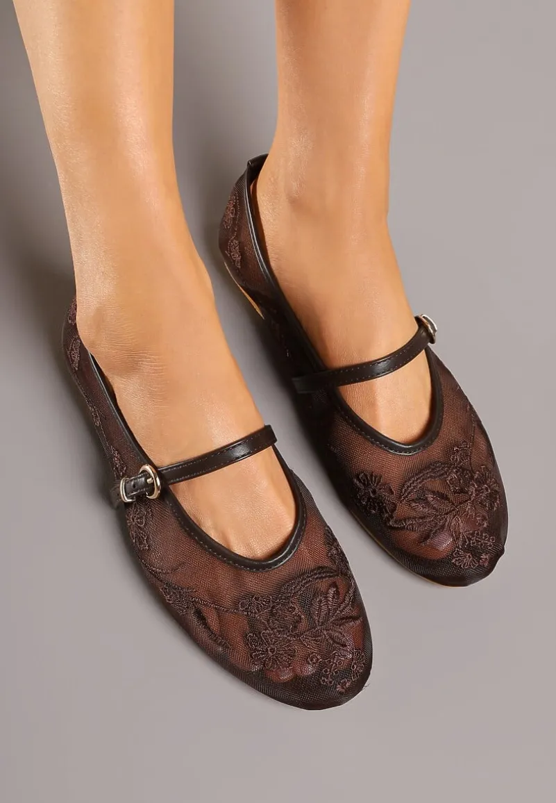 Brązowe Koronkowe Balerinki w Stylu Mary Jane z Haftowanej Siateczki Tilaverra