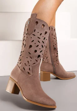 Brązowe Kozaki Kowbojki na Słupku z Ażurowym Zdobieniem i Skórzaną Wkładką Obiliria