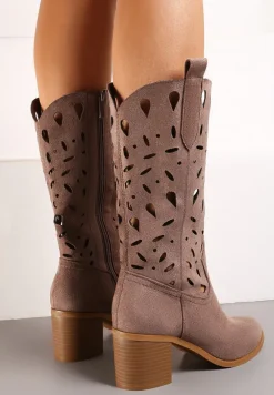 Brązowe Kozaki Kowbojki na Słupku z Ażurowym Zdobieniem i Skórzaną Wkładką Obiliria
