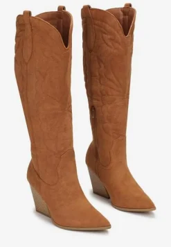 Brązowe Kozaki Kowbojki z Haftem na Stożkowym Obcasie Virve