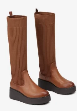 Brązowe Kozaki na Koturnie z Dopasowaną Cholewką Narizelle