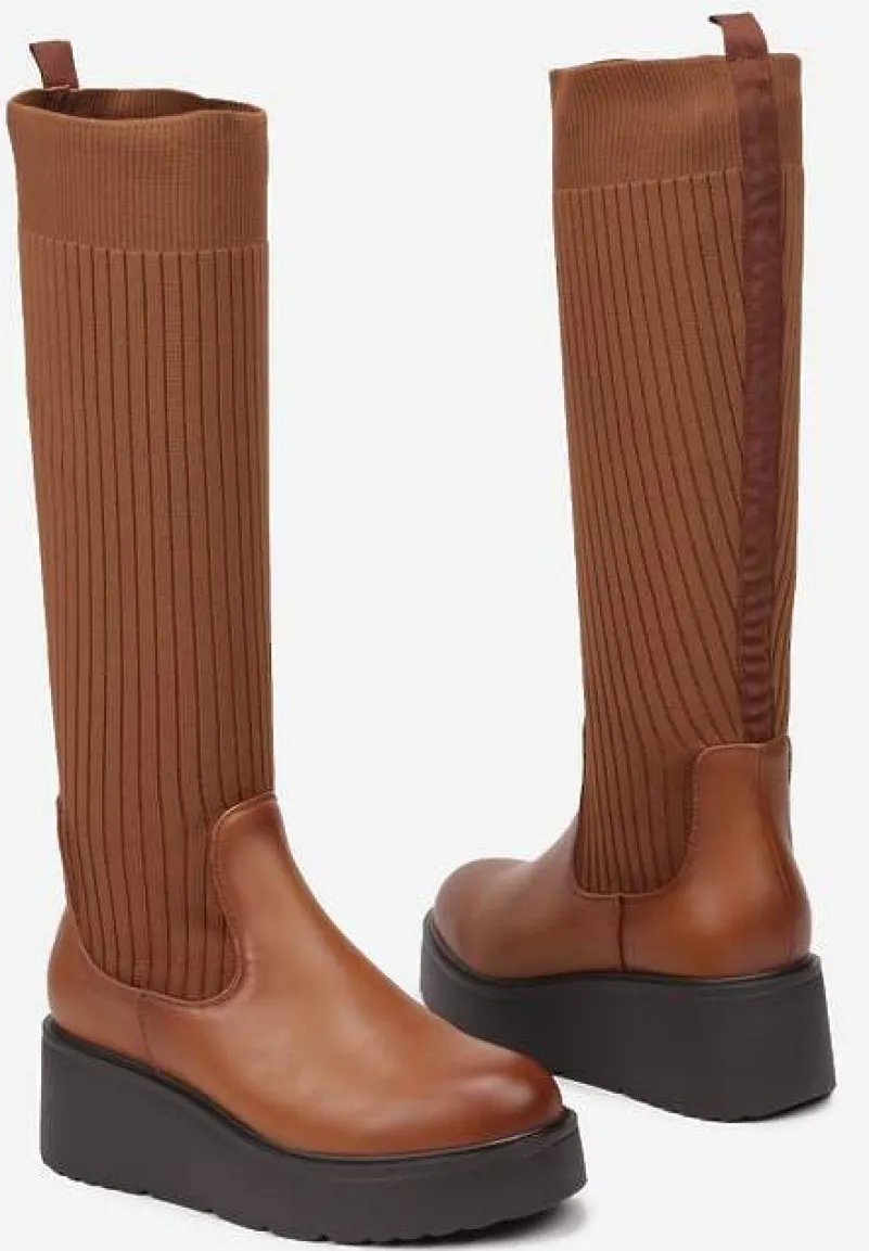 Brązowe Kozaki na Koturnie z Dopasowaną Cholewką Narizelle