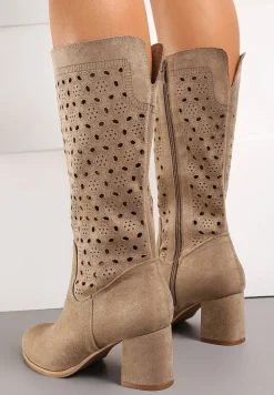 Brązowe Kozaki na Obcasie z Ażurowym Zdobieniem i Wkładką ze Skóry Naturalnej Lelandine