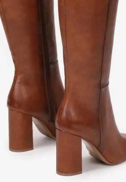 Brązowe Kozaki na Obcasie ze Szpiczastym Noskiem Geldona