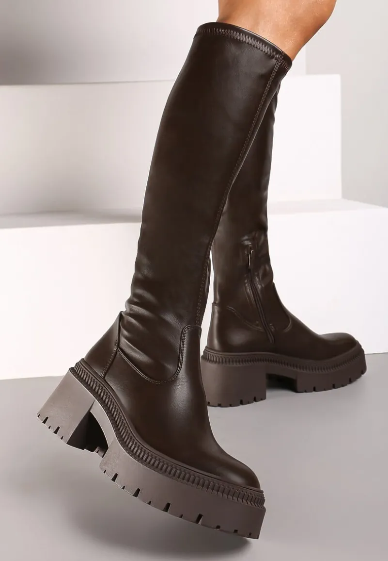 Brązowe Kozaki na Obcasie Typu Słupek z Wysoką Dopasowaną Cholewką Laoliana