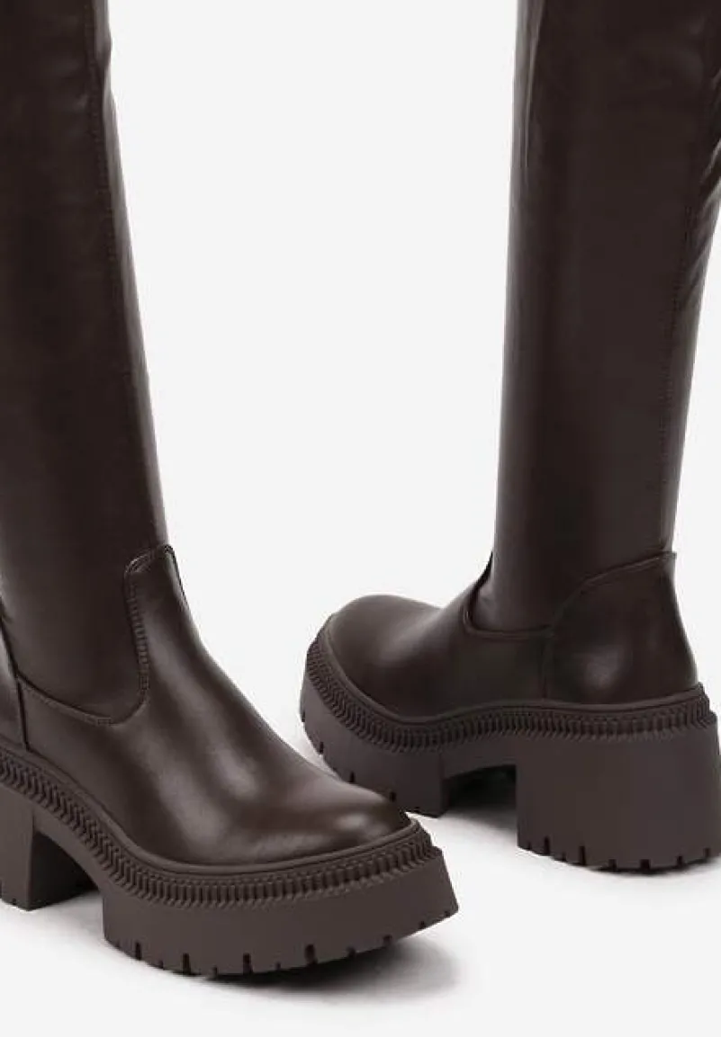 Brązowe Kozaki na Obcasie Typu Słupek z Wysoką Dopasowaną Cholewką Laoliana