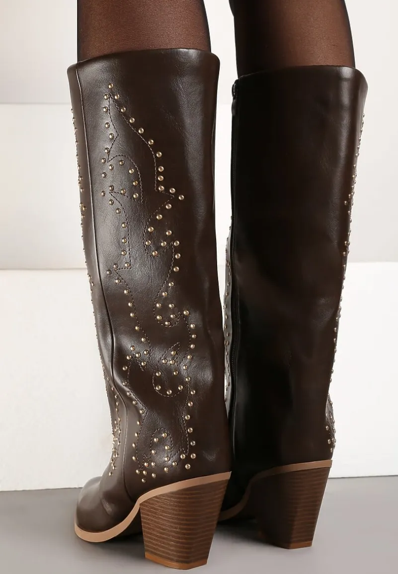 Brązowe Kozaki na Stożku z Ćwiekami i Luźną Cholewką Adelieth