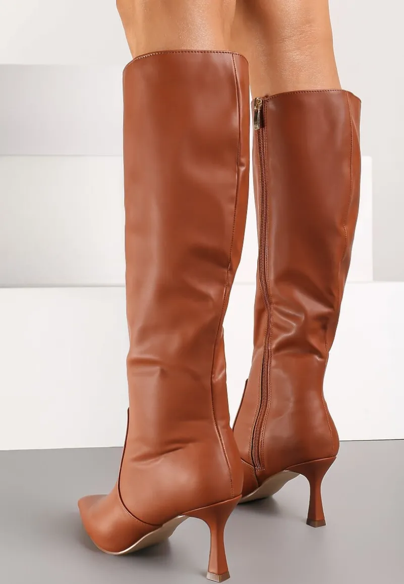 Brązowe Kozaki Vices na Szpilce w Klasycznym Stylu Izalea