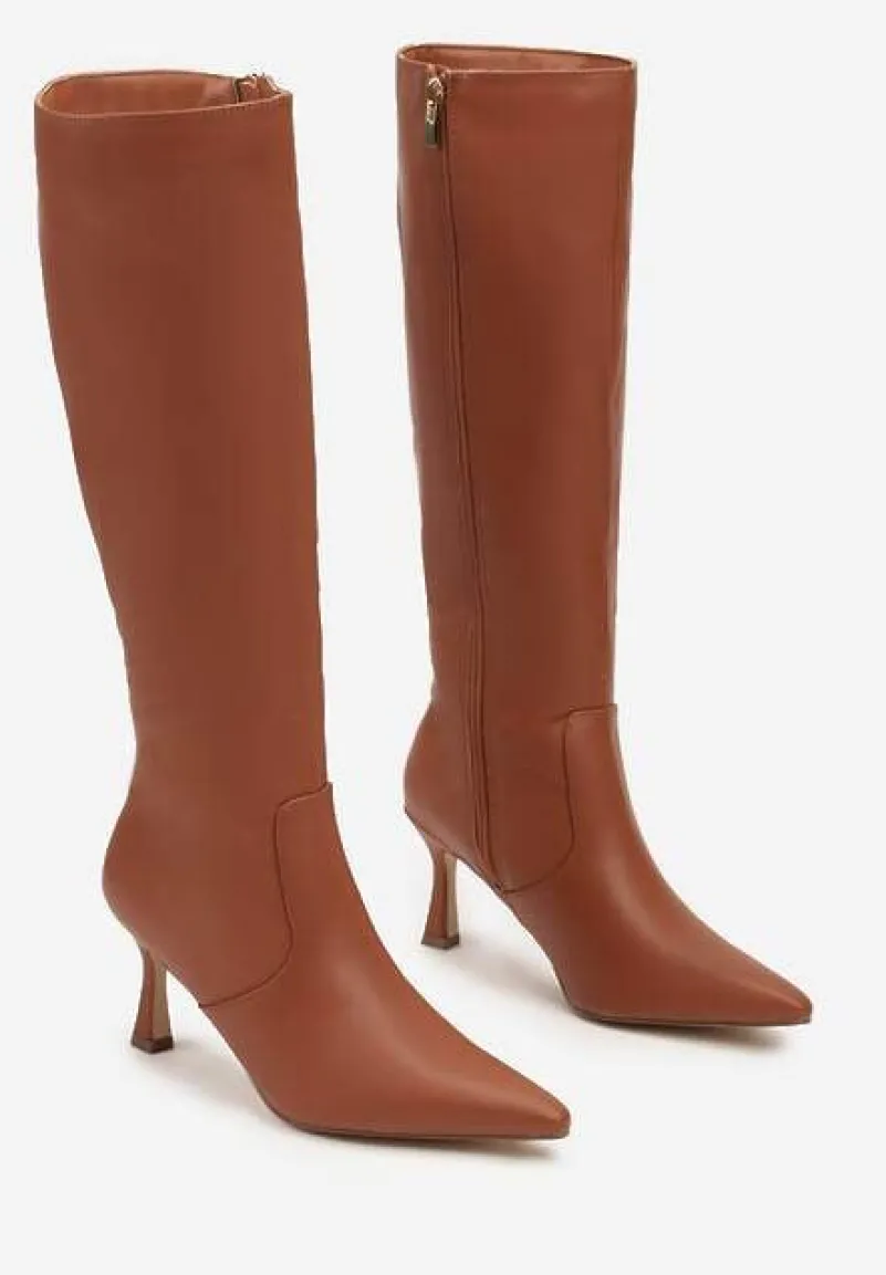 Brązowe Kozaki Vices na Szpilce w Klasycznym Stylu Izalea