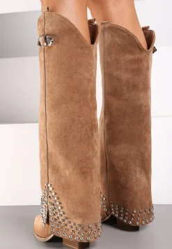 Brązowe Kozaki w Stylu Kowbojek z Nitami i Wywiniętą Cholewką Irimora