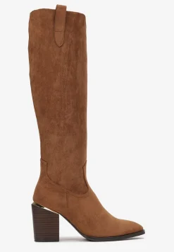 Brązowe Kozaki z Imitacji Zamszu na Słupku z Noskiem w Szpic Fincha