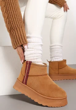 Brązowe Krótkie Śniegowce na Platformie z Ozdobną Tasiemką Motavia