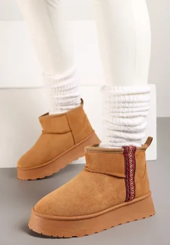 Brązowe Krótkie Śniegowce na Platformie z Ozdobną Tasiemką Motavia