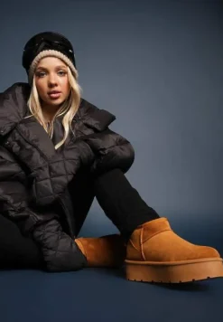 Brązowe Krótkie Śniegowce Wsuwane na Platformie Arkelia