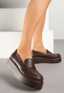 Brązowe Mokasyny na Platformie z Klamrą i Frędzlami Florritia
