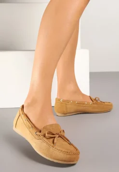 Brązowe Mokasyny z Ekozamszu Zdobione Wiązaniem z Kokardą Sonilora