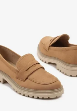 Brązowe Mokasyny z Ozdobnym Przodem Mevanea