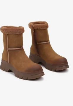 Brązowe Śniegowce na Niskiej Platformie z Ozdobnym Futerkiem Revianna