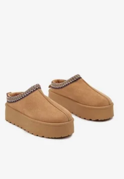 Brązowe Śniegowce na Platformie z Ozdobnym Paskiem Lotiara