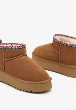 Brązowe Śniegowce na Platformie ze Skóry Naturalnej Ozdobione Haftem Narisha