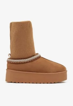 Brązowe Śniegowce na Platformie z Ozdobną Dopasowaną Cholewką i Haftowanymi Obszyciami Tinnacilia