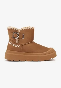 Brązowe Śniegowce na Platformie Ozdobione Klamrą i Haftem Rinneva