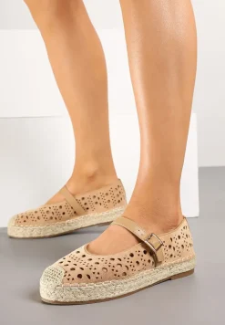 Brązowe Płaskie Espadryle z Plecionką i Ażurową Cholewką Aralithra