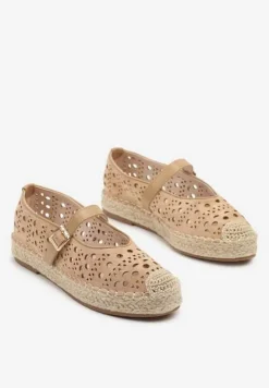 Brązowe Płaskie Espadryle z Plecionką i Ażurową Cholewką Aralithra