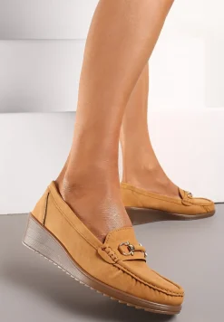 Brązowe Półbuty Mokasyny na Koturnie z Metaliczną Ozdobą Dalisha