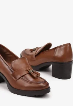 Brązowe Półbuty Mokasyny na Słupku Ozdobione Frędzlami Arfocca