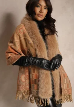 Brązowe Ponczo z Frędzlami i Futerkiem w Geometryczny Wzór Oriattia