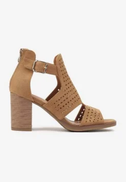 Brązowe Sandały na Słupku z Ażurowymi Paskami Evelesi