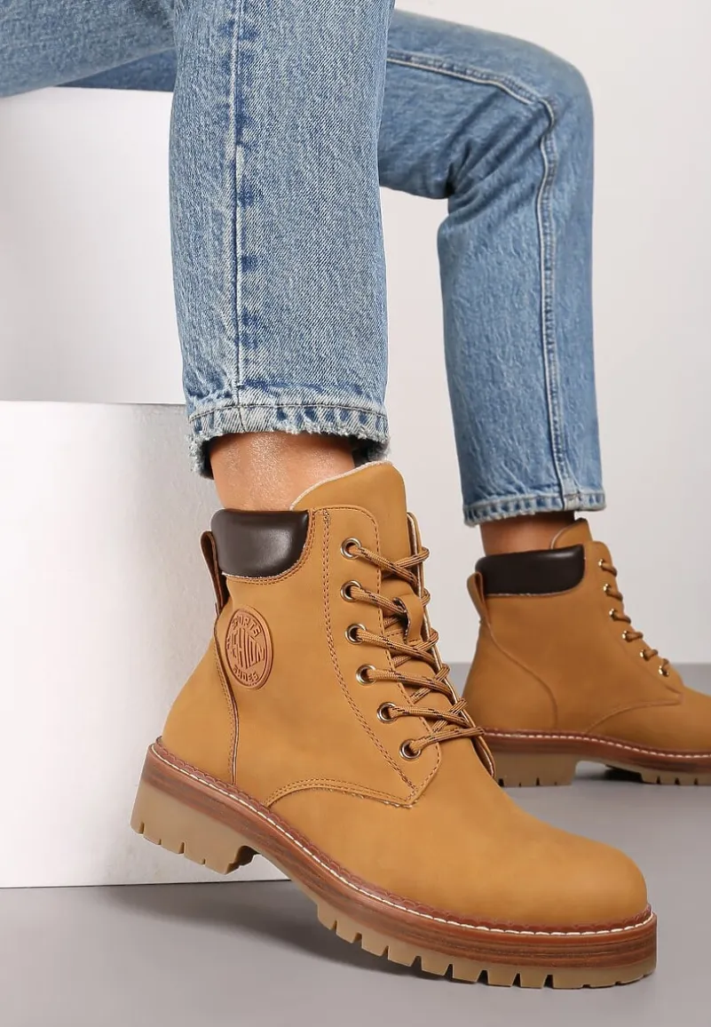 Brązowe Sznurowane Traperki z Nubuku o Klasycznym Fasonie Tirilaine