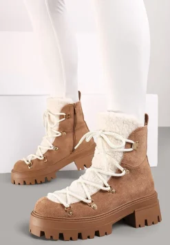 Brązowe Traperki na Platformie Ozdobione Wiązaniem Sairiana