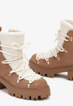 Brązowe Traperki na Platformie Ozdobione Wiązaniem Sairiana