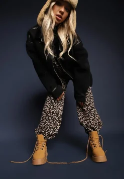 Brązowe Traperki na Platformie Leuna