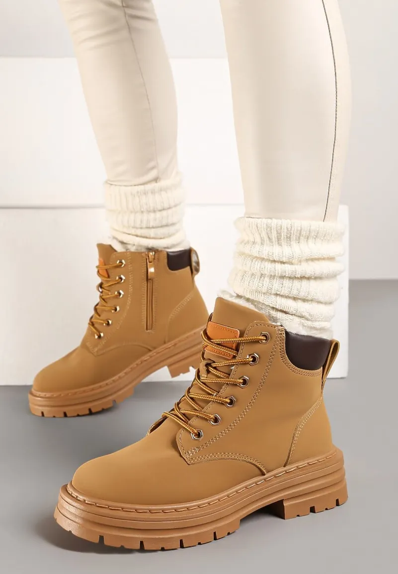 Brązowe Traperki na Tłoczonej Podeszwie Ocieplane Futrem Toriga