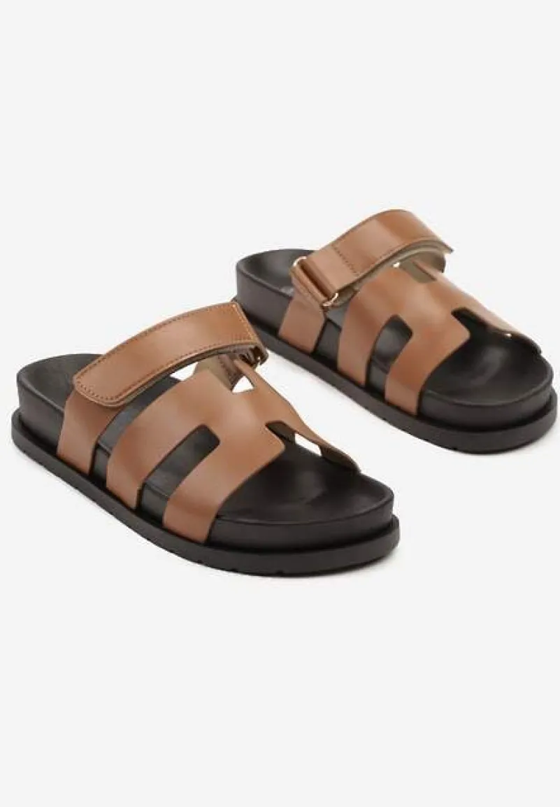 Brązowe Wsuwane Klapki z Zapieciem na Rzep Beriolla