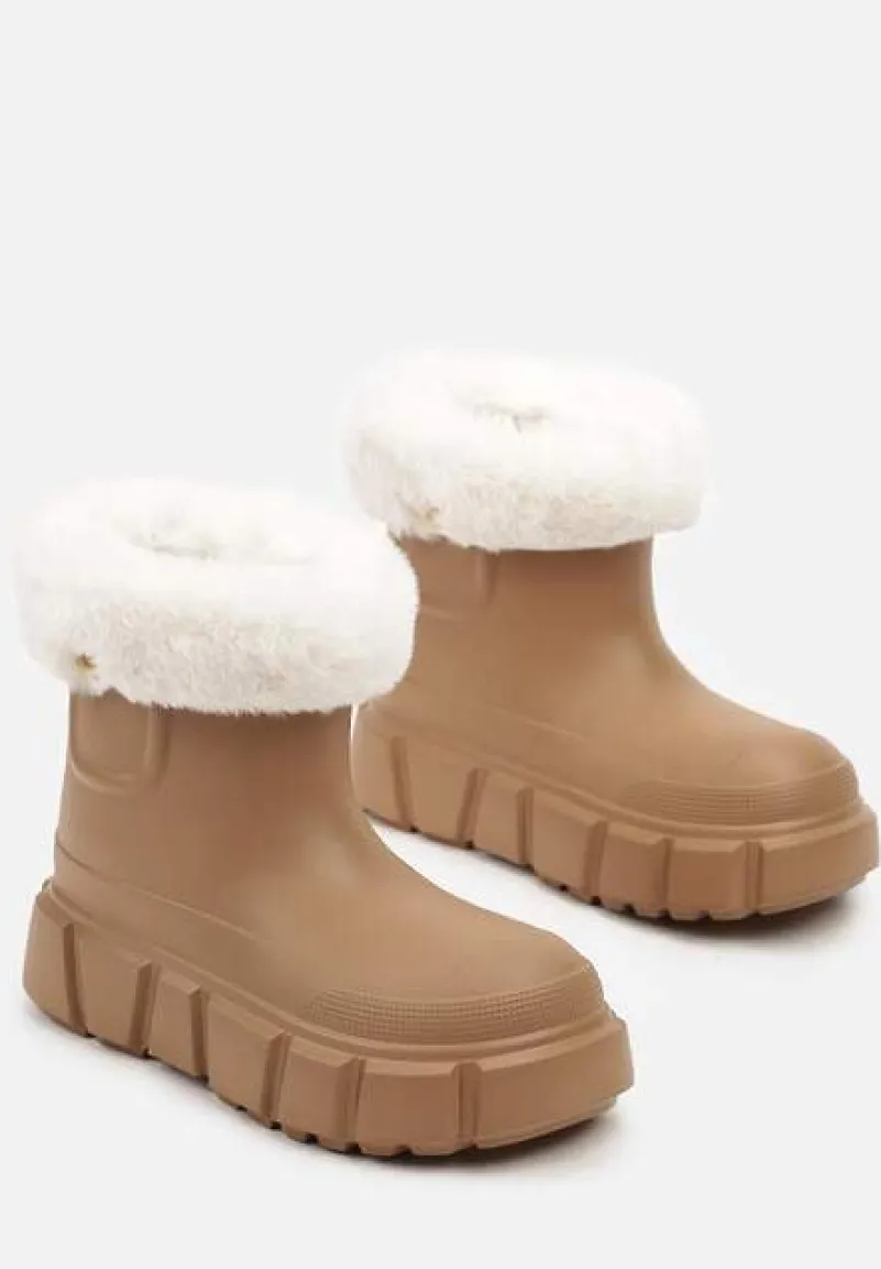 Brązowe Wsuwane Śniegowce z Futrzaną Wyściółką i Zdobieniami Tarvia