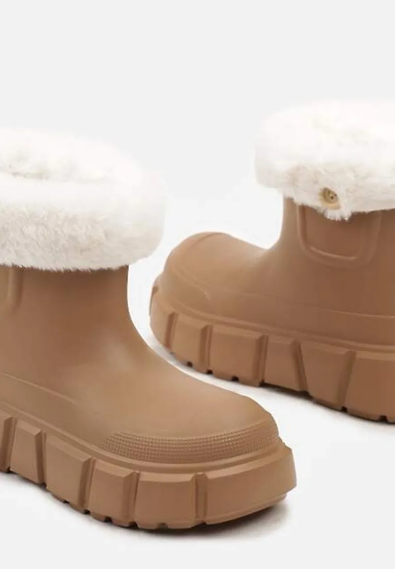 Brązowe Wsuwane Śniegowce z Futrzaną Wyściółką i Zdobieniami Tarvia