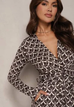 Brązowy Kombinezon z Mozaikowym Wzorem z Dekoltem w Serek i Paskiem Inafil