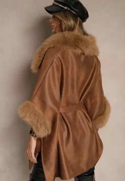Brązowy Płaszcz Ozdobiony Futerkiem z Wycięciami Wiązany w Pasie Toriadia