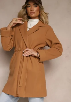 Brązowy Szlafrokowy Płaszcz z Wiązanym Paskiem i Ozdobnym Marszczeniem w Pasie Pittia