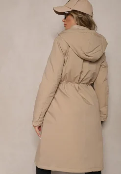 Ciemnobeżowa Długa Kurtka z Kieszeniami i Kapturem Podkreślająca Talię Tarindela