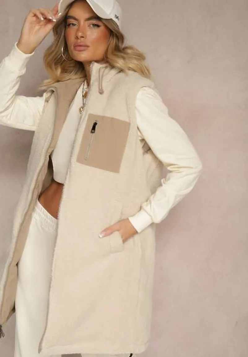 Ciemnobeżowa Dwustronna Kamizelka z Barankowym Futerkiem i Pikowanymi Przeszyciami z Kapturem Lertitana