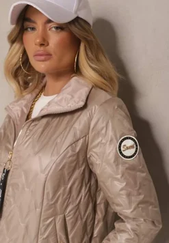 Ciemnobeżowa Kurtka Pikowana z Elastyczną Gumką w Pasie Zarriva