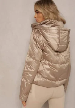 Ciemnobeżowa Kurtka z Pikowaniem i Troczkiem w Talii oraz Kapturem Aielera