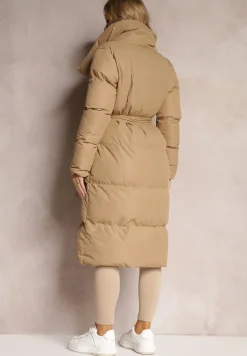 Ciemnobeżowa Kurtka z Wysokim Kołnierzem Zapinana na Napy z Paskiem Luliriva