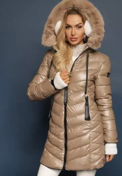 Ciemnobeżowa Pikowana Kurtka z Kapturem Zdobionym Odpinanym Futerkiem Tinetisa